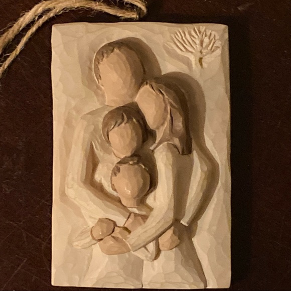 “A Lifetime of Love” Collectible Willow Tree Family Ornament NIB 💗💗💗💗 - Picture 5 of 5